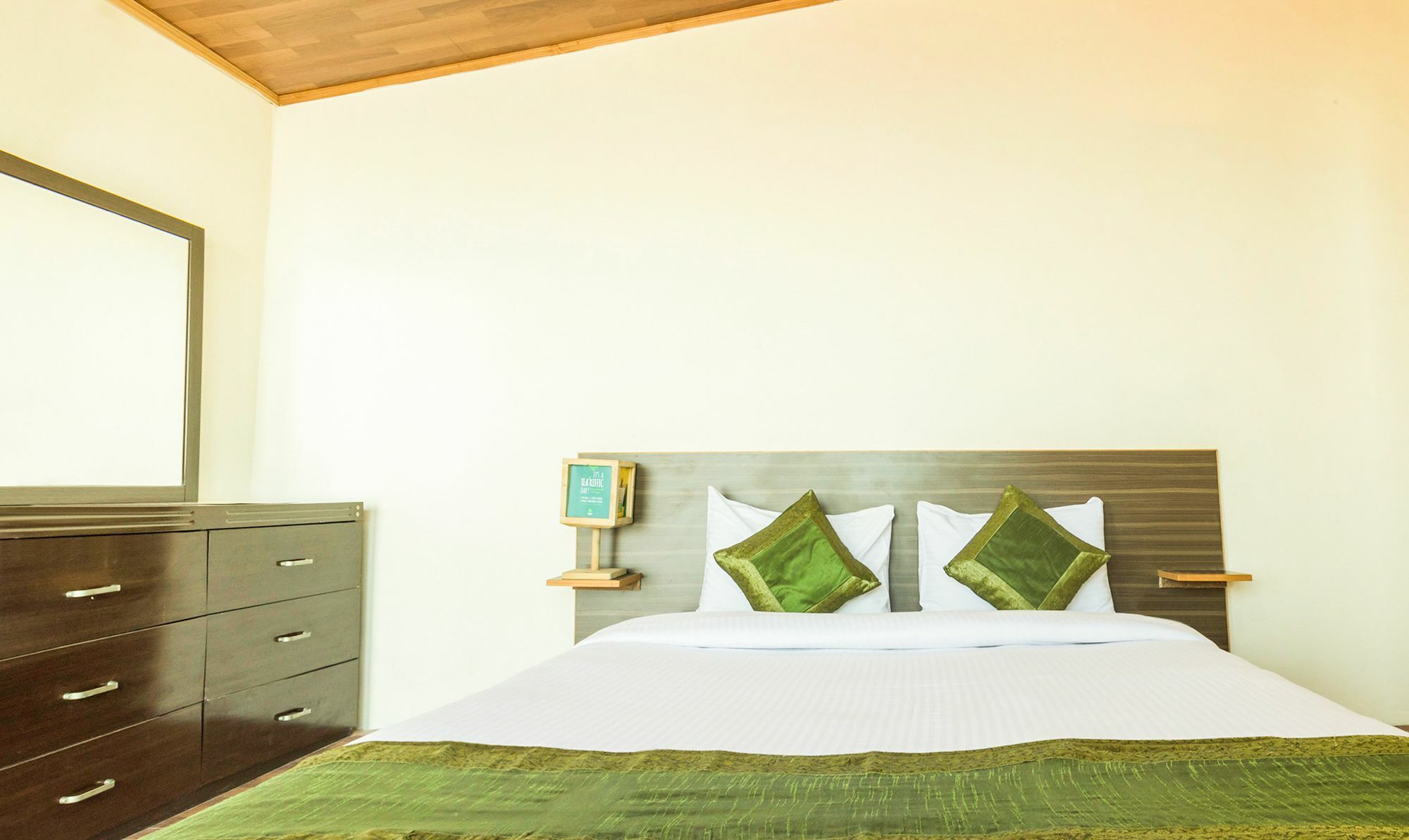 Royal Suites By Park Tree, Kasauli Dış mekan fotoğraf